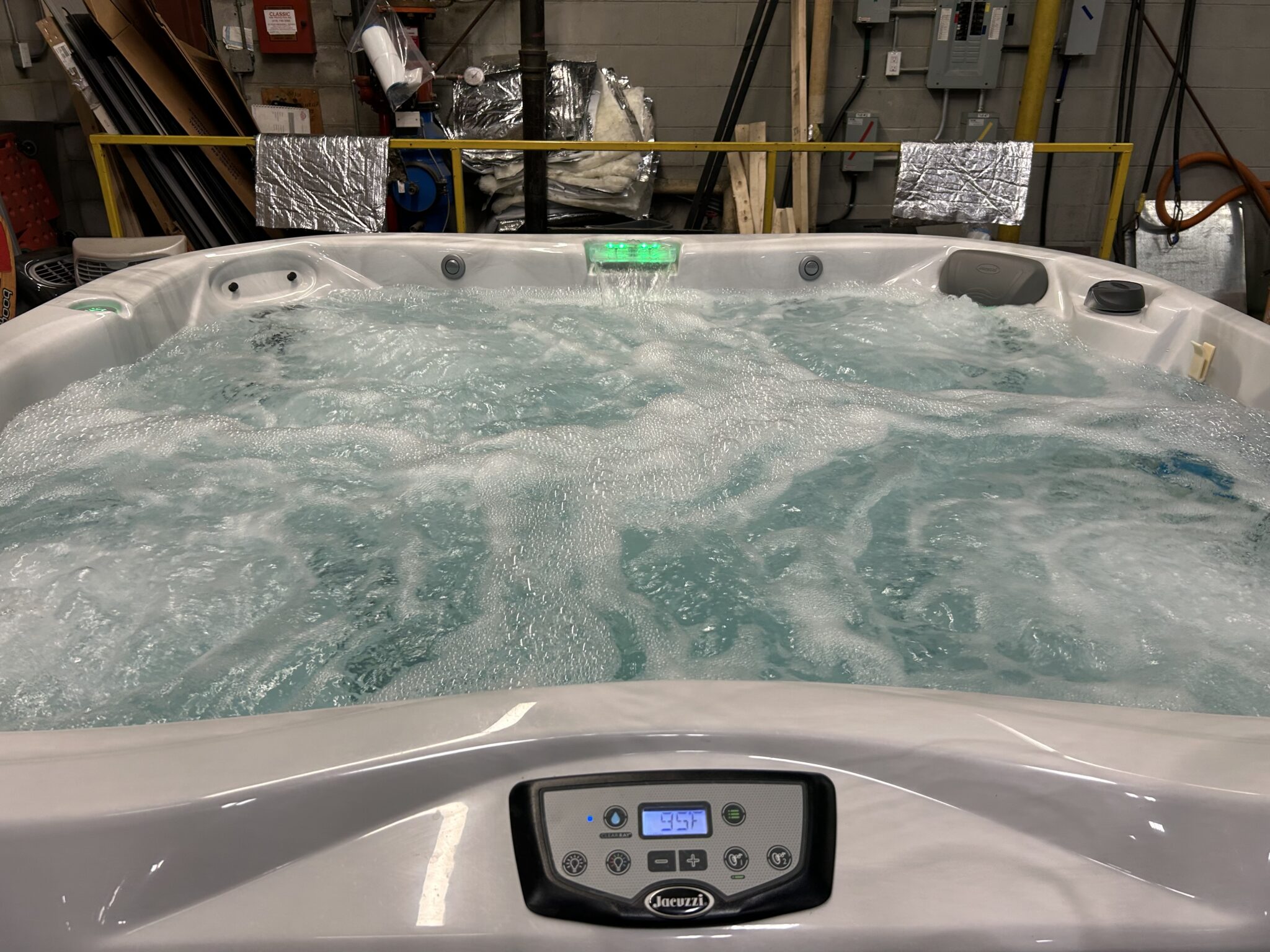 Jacuzzi® J-365™ - UJ100892246 - Image 4