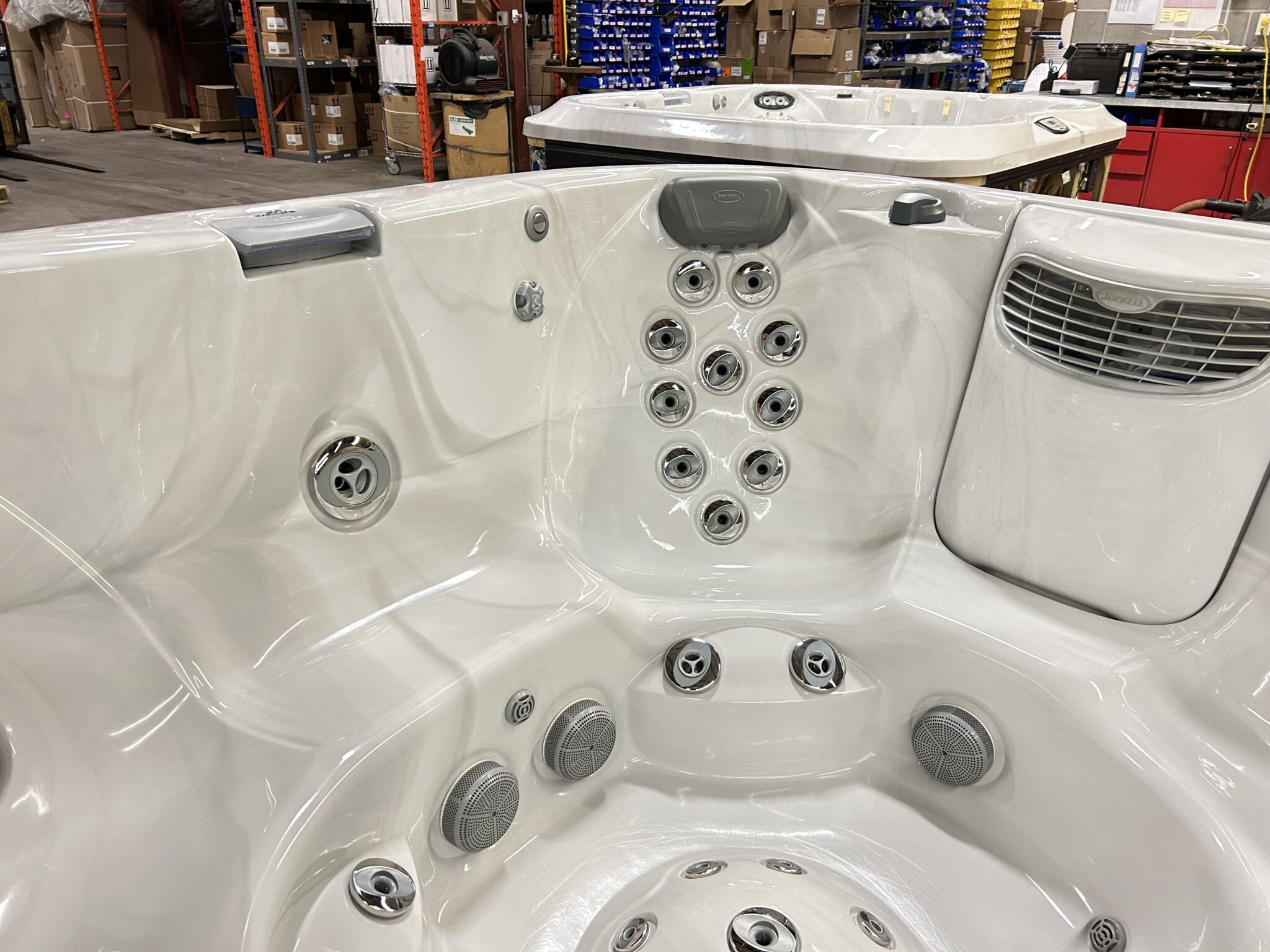 Jacuzzi® J-365™ - UJ100926266 - Image 4