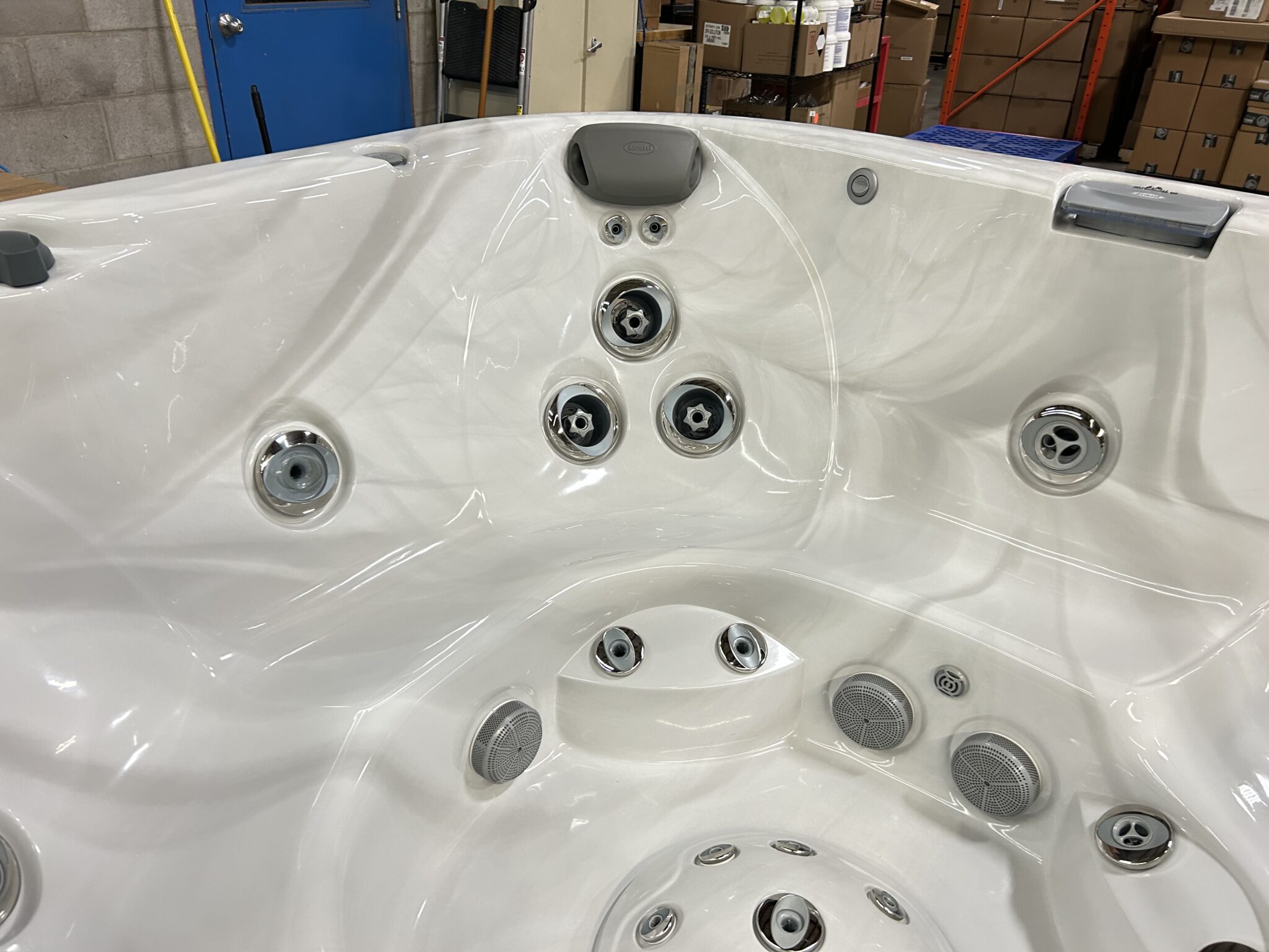 Jacuzzi® J-365™ - UJ100926266 - Image 5