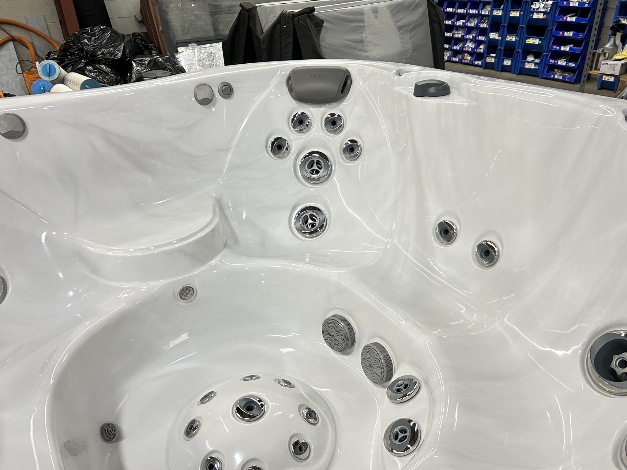 Jacuzzi® J-345™ - UJ100927015 - Image 6