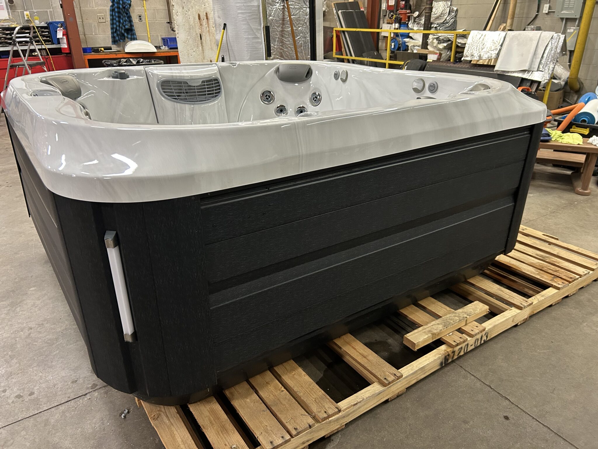 Jacuzzi® J-345™ - UJ100927015 - Image 7