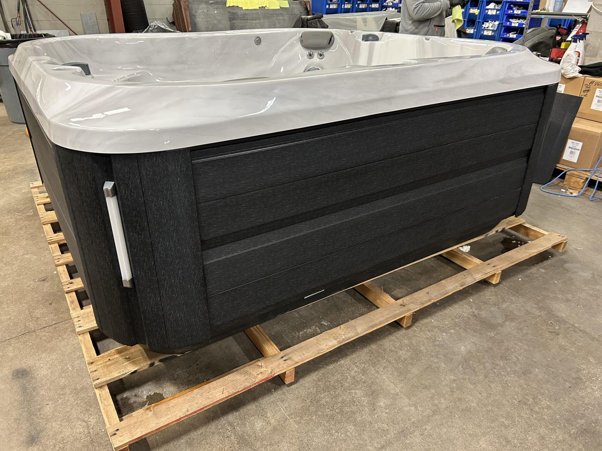 Jacuzzi® J-355™ - UJ100918488 - Image 3