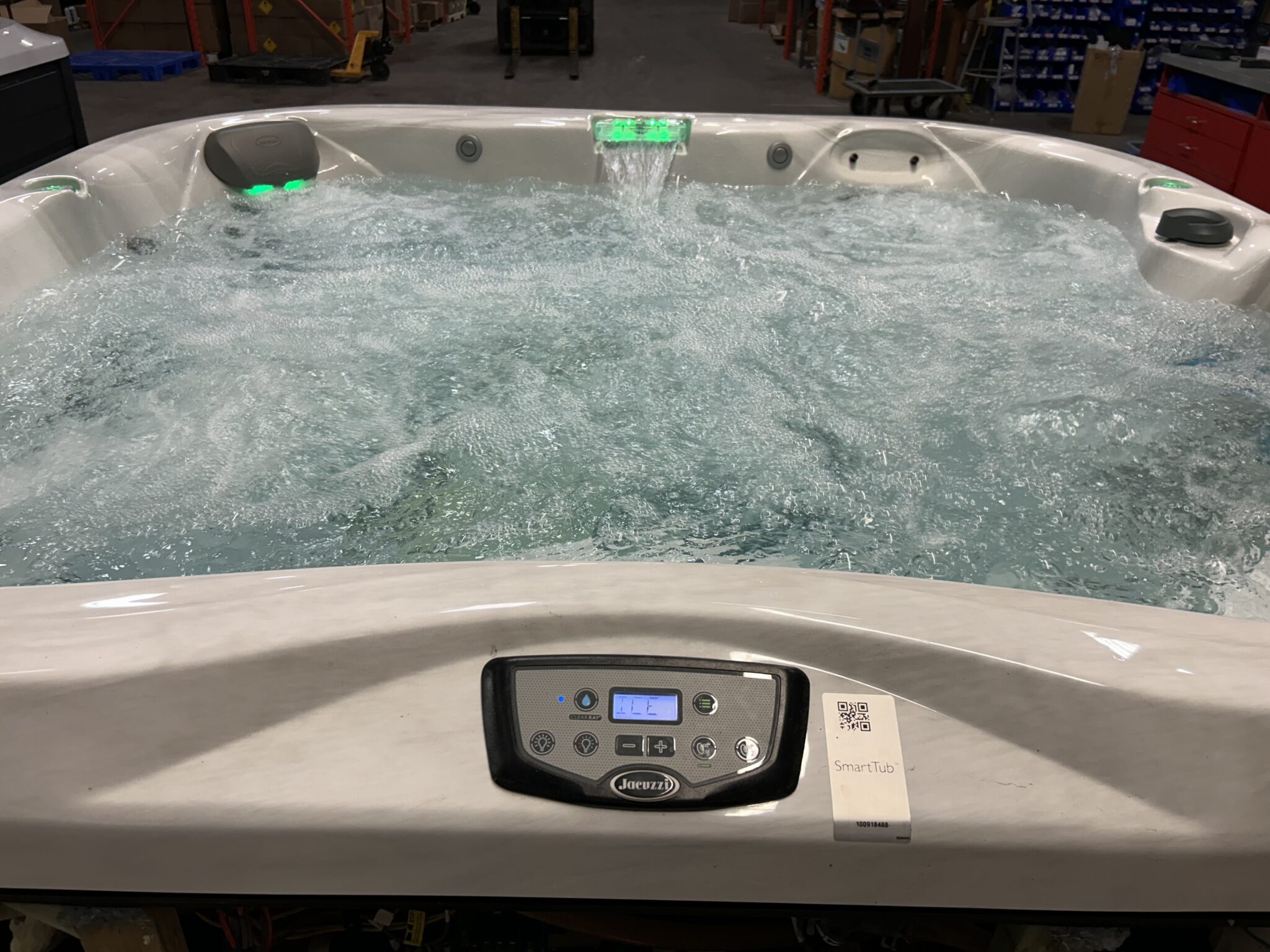 Jacuzzi® J-355™ - UJ100918488 - Image 4