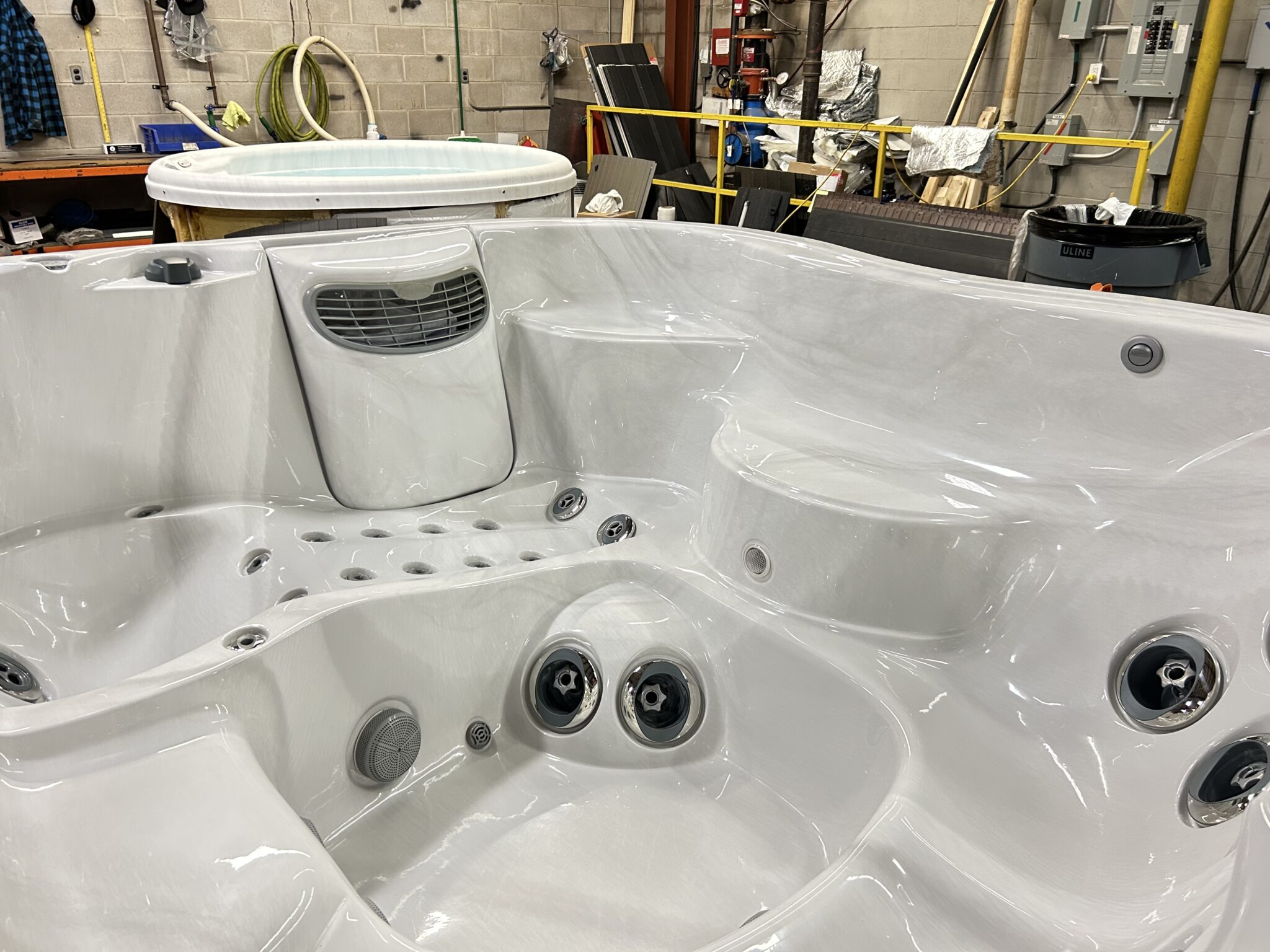 Jacuzzi® J-355™ - UJ100918488 - Image 6
