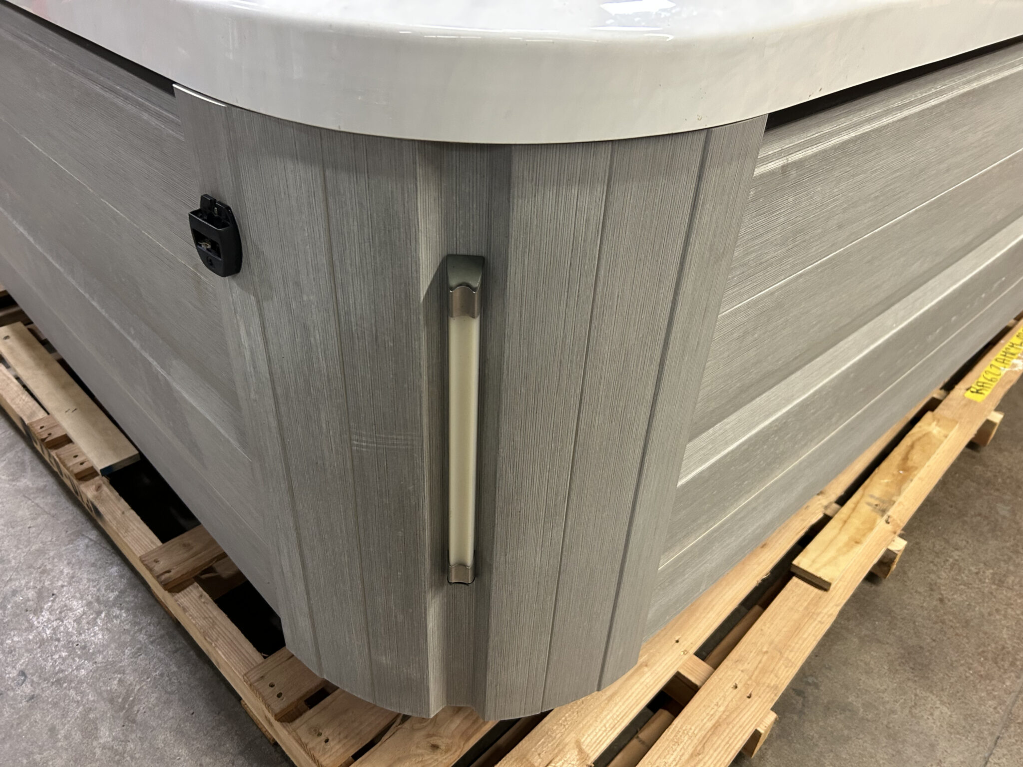 Jacuzzi® J-355™ - UJ100864088 - Image 3