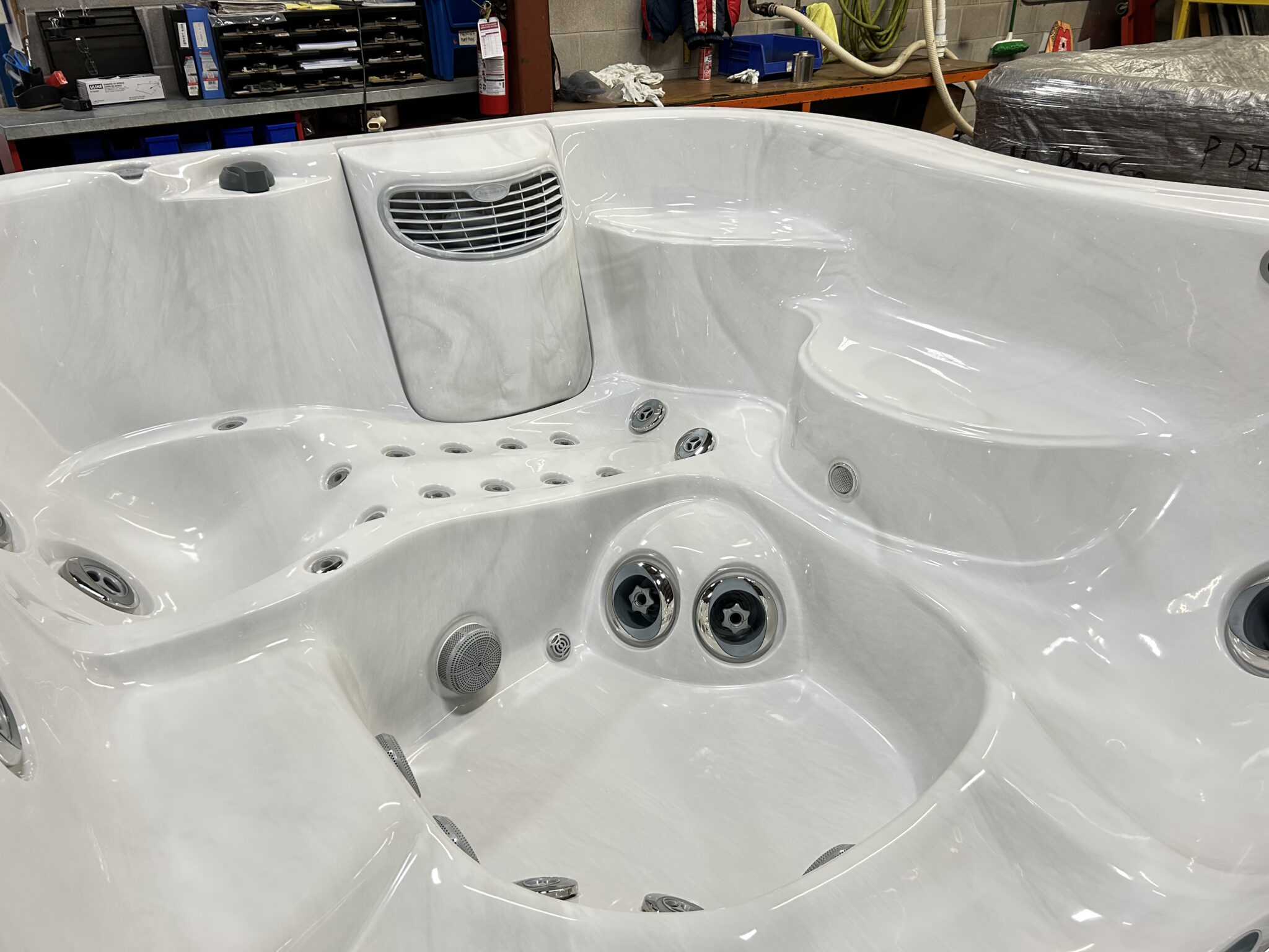 Jacuzzi® J-355™ - UJ100864088 - Image 5