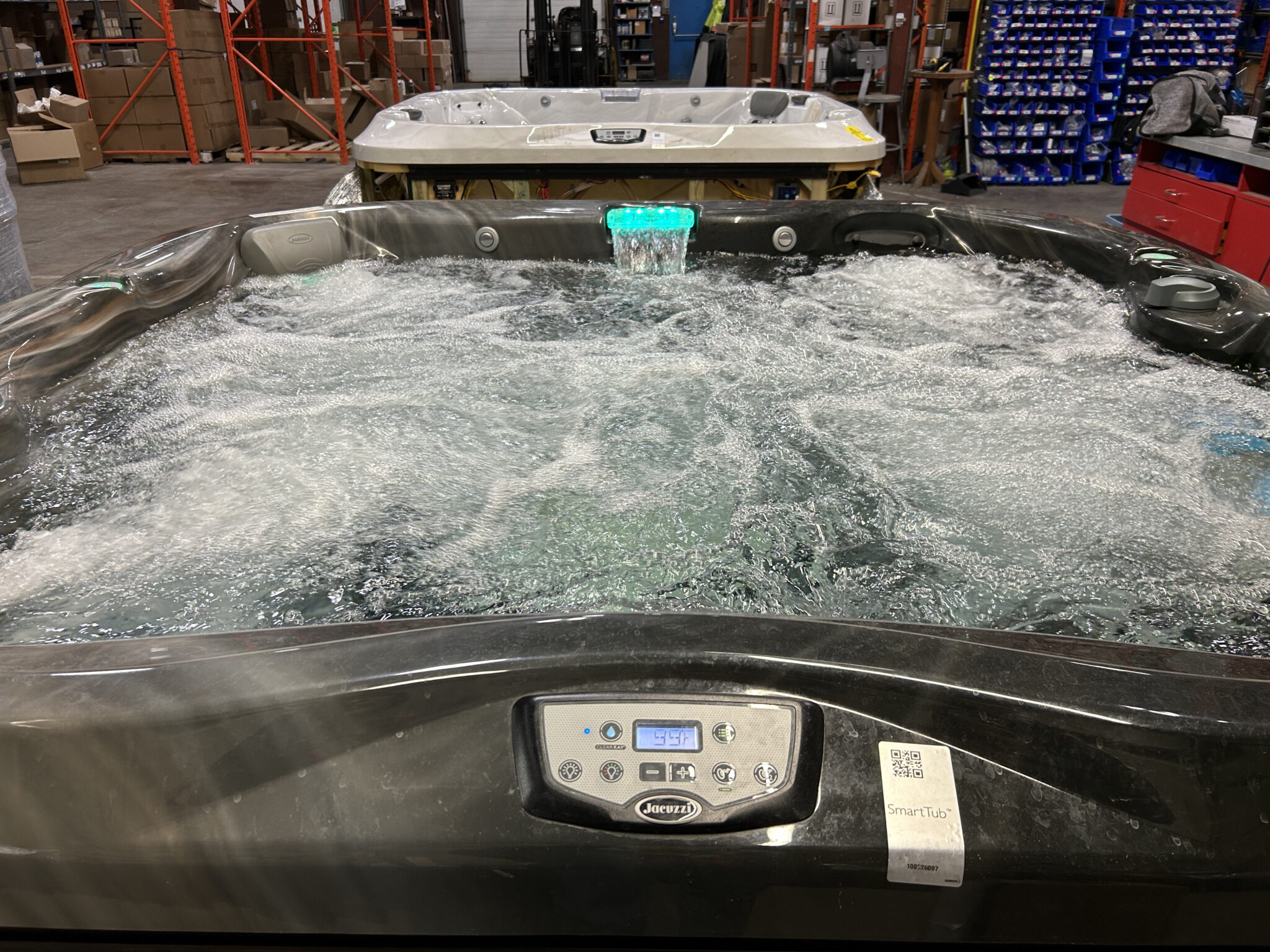 Jacuzzi® J-355™ - UJ100926097 - Image 5