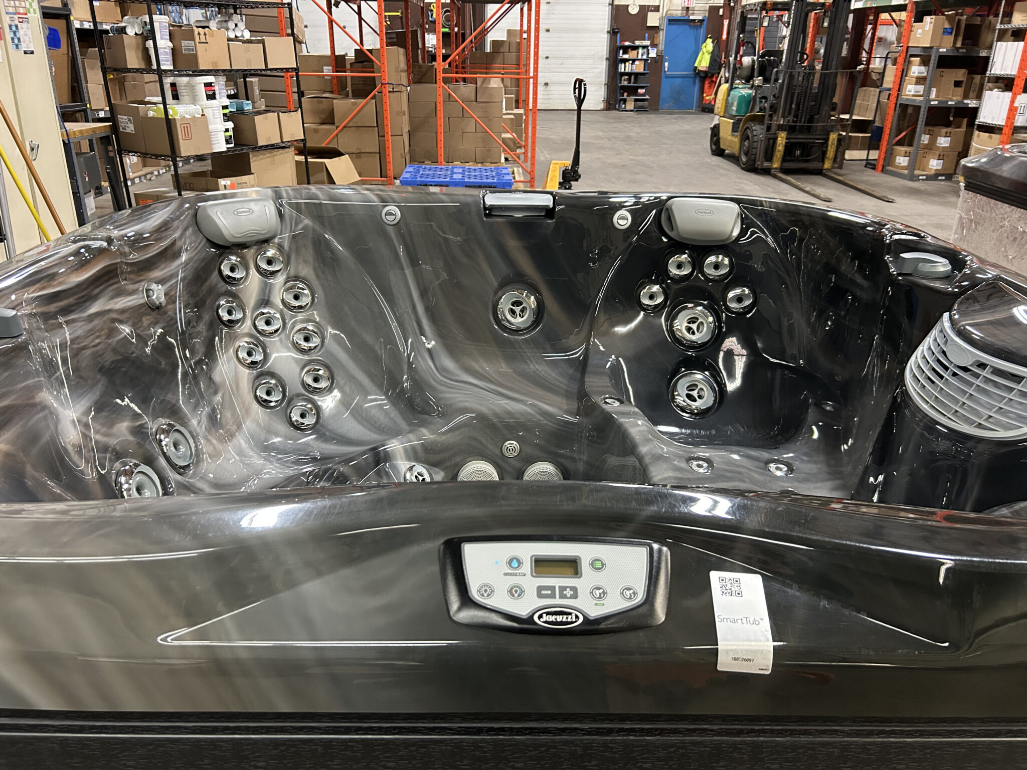 Jacuzzi® J-355™ - UJ100926097 - Image 2