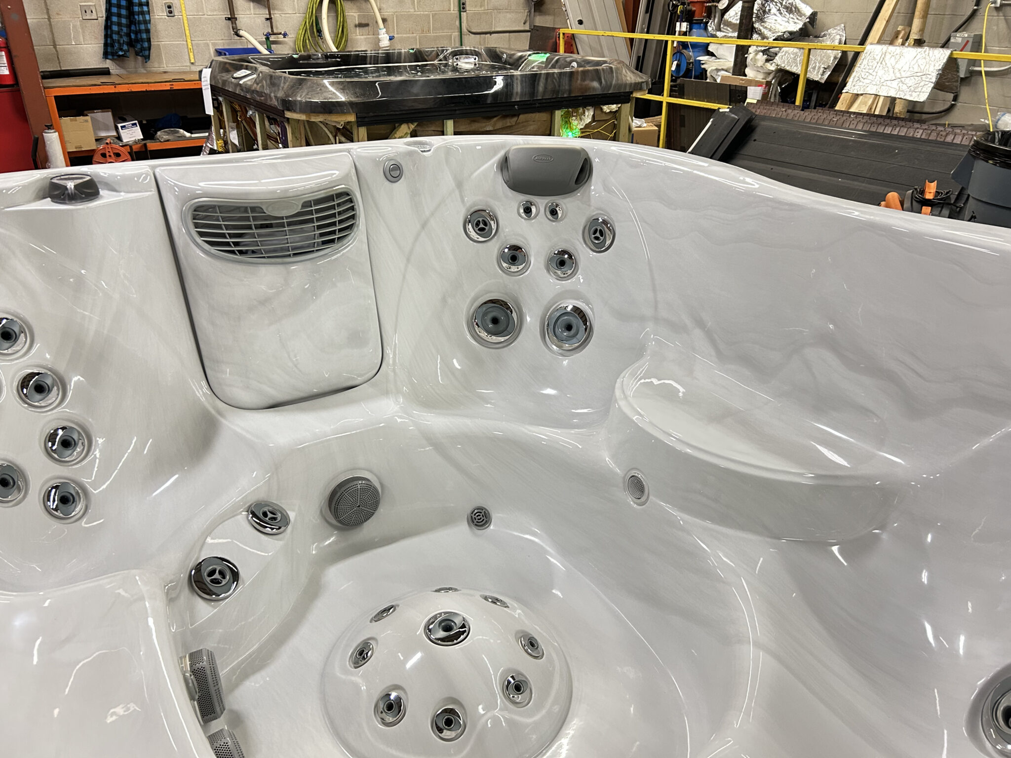 Jacuzzi® J-365™ - UJ100921644 - Image 6