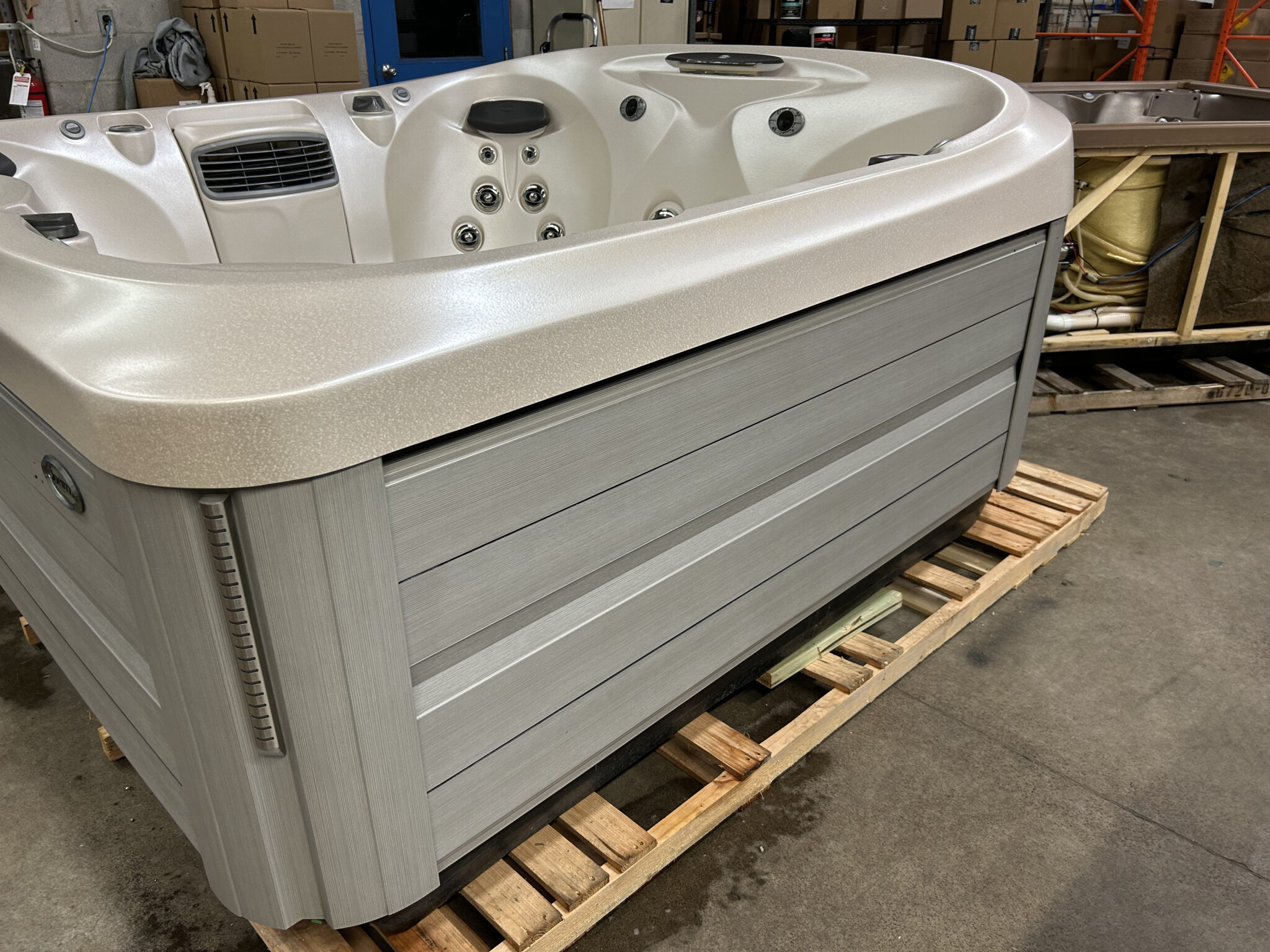 Jacuzzi® J-485™ - UJ100927044
