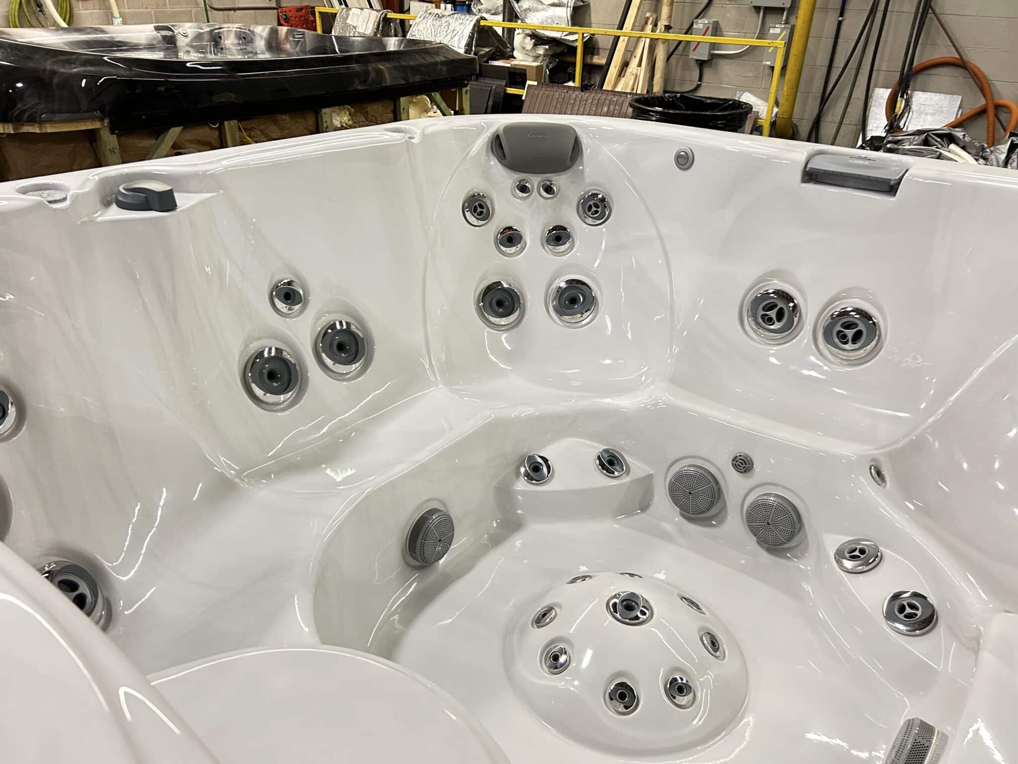 Jacuzzi® J-385™ - UJ100925414 - Image 5