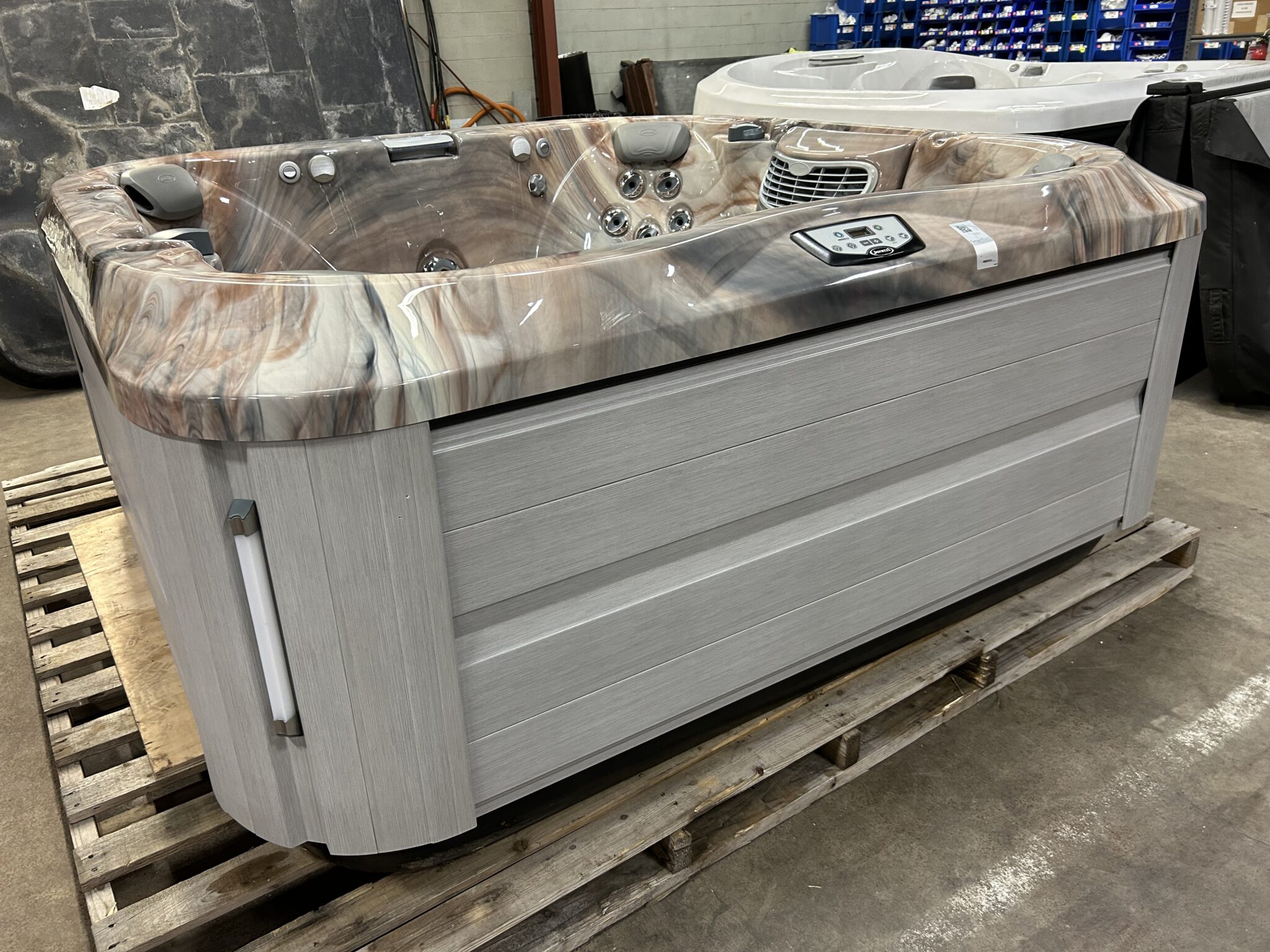 Jacuzzi® J-345™ - UJ100927016