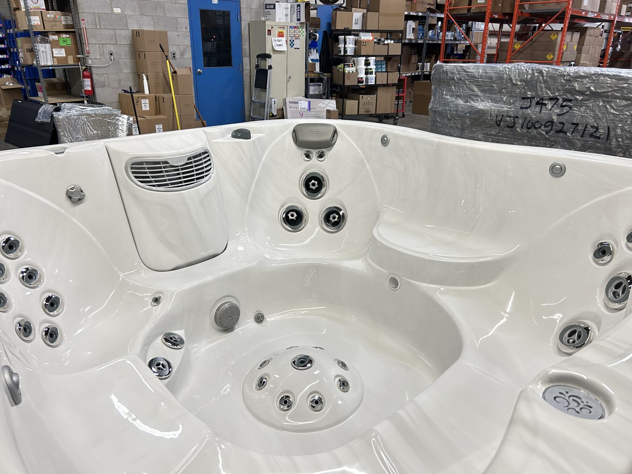 Jacuzzi® J-385™ - UJ100926057 - Image 5