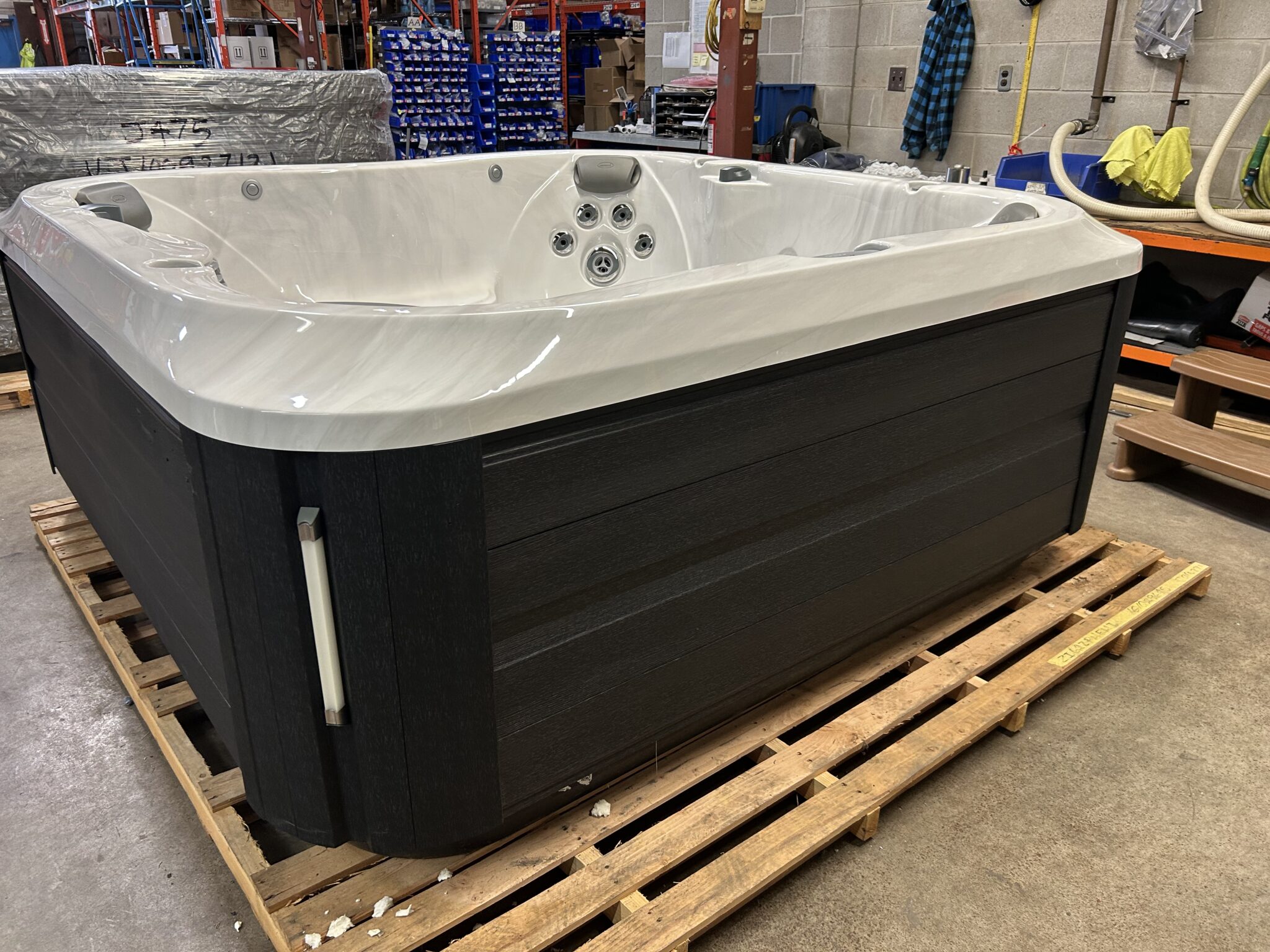 Jacuzzi® J-385™ - UJ100926057 - Image 3