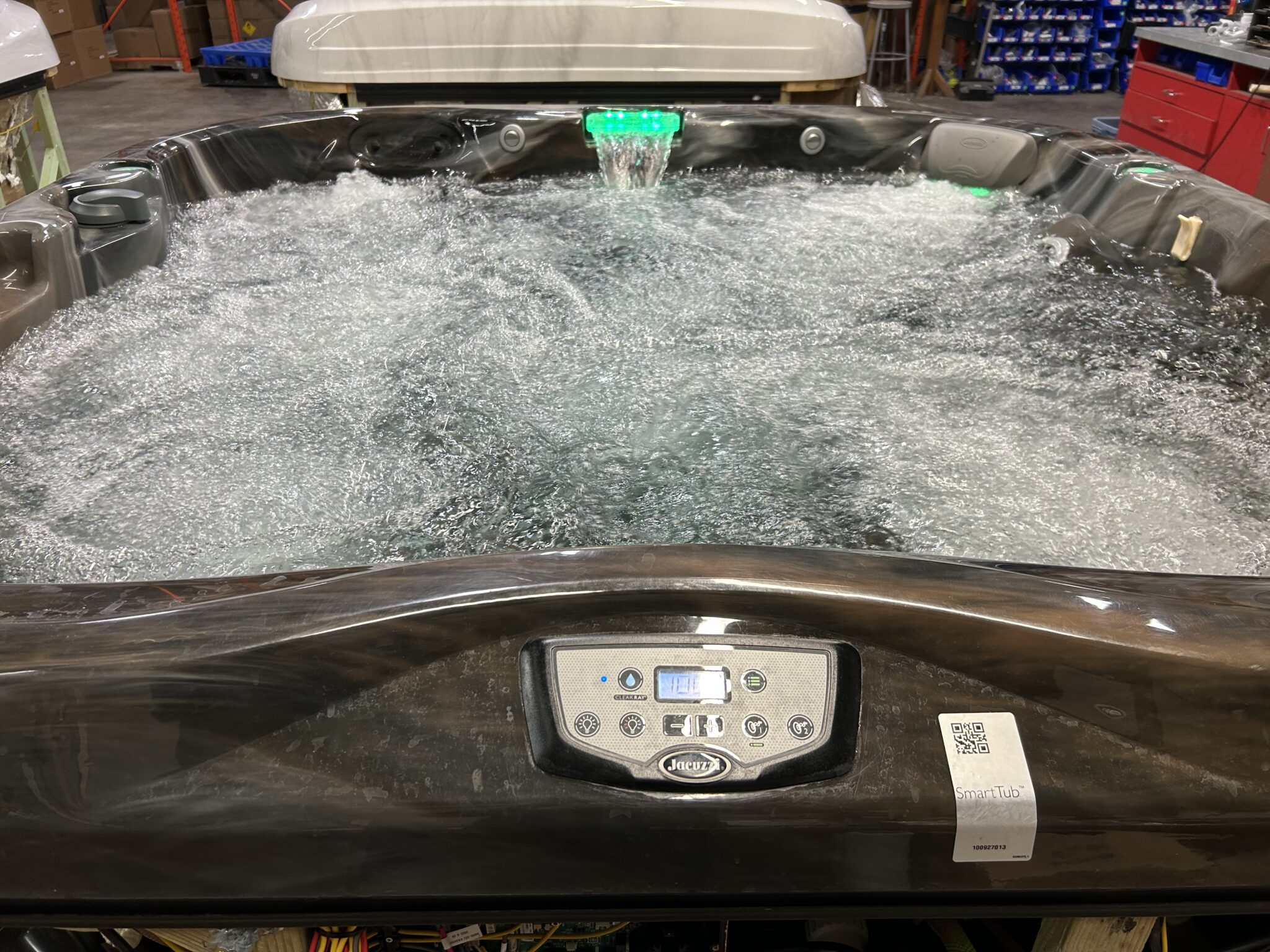 Jacuzzi® J-335™ - UJ100927013 - Image 8