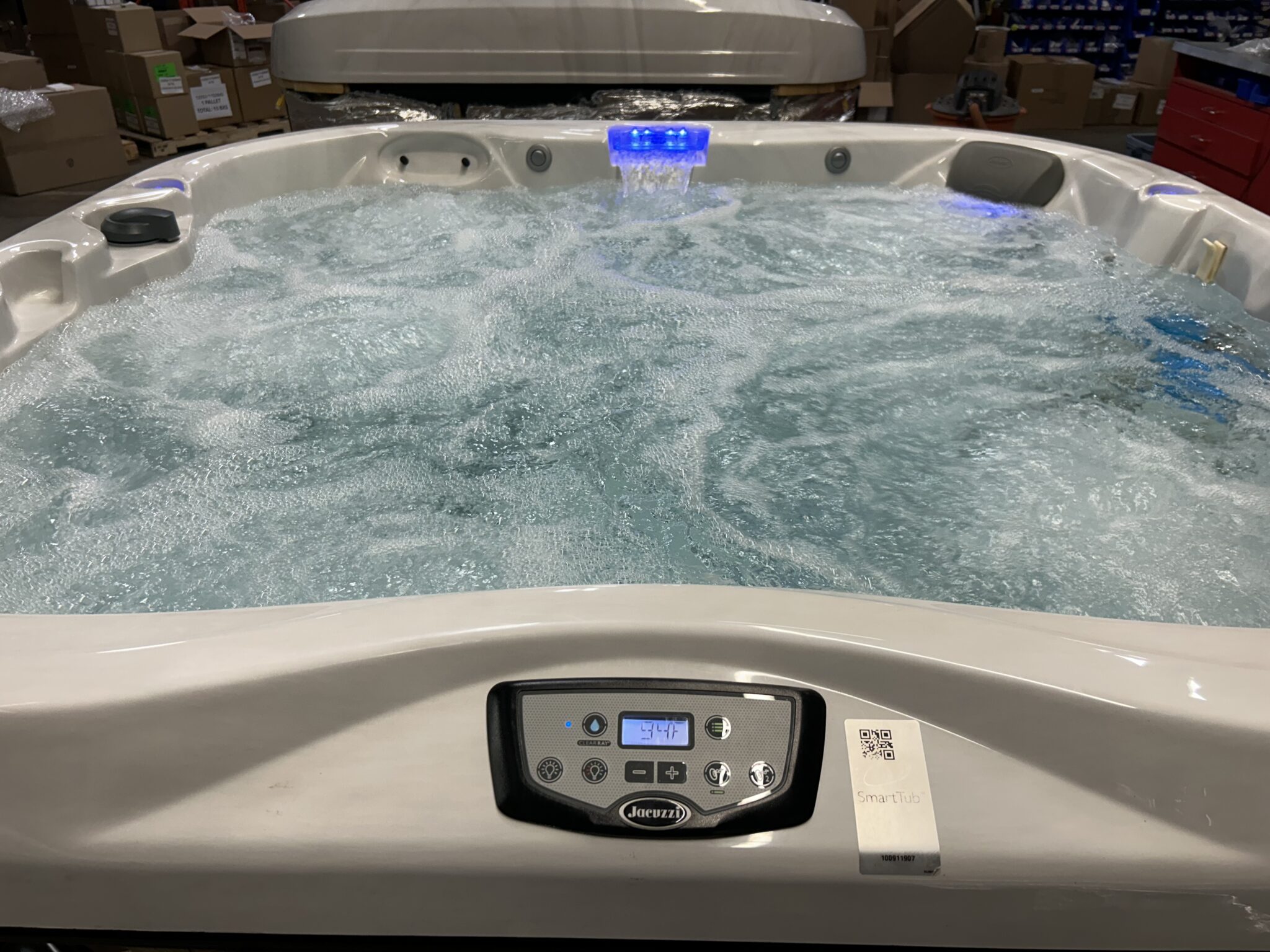 Jacuzzi® J-335™ - UJ100911907 - Image 4