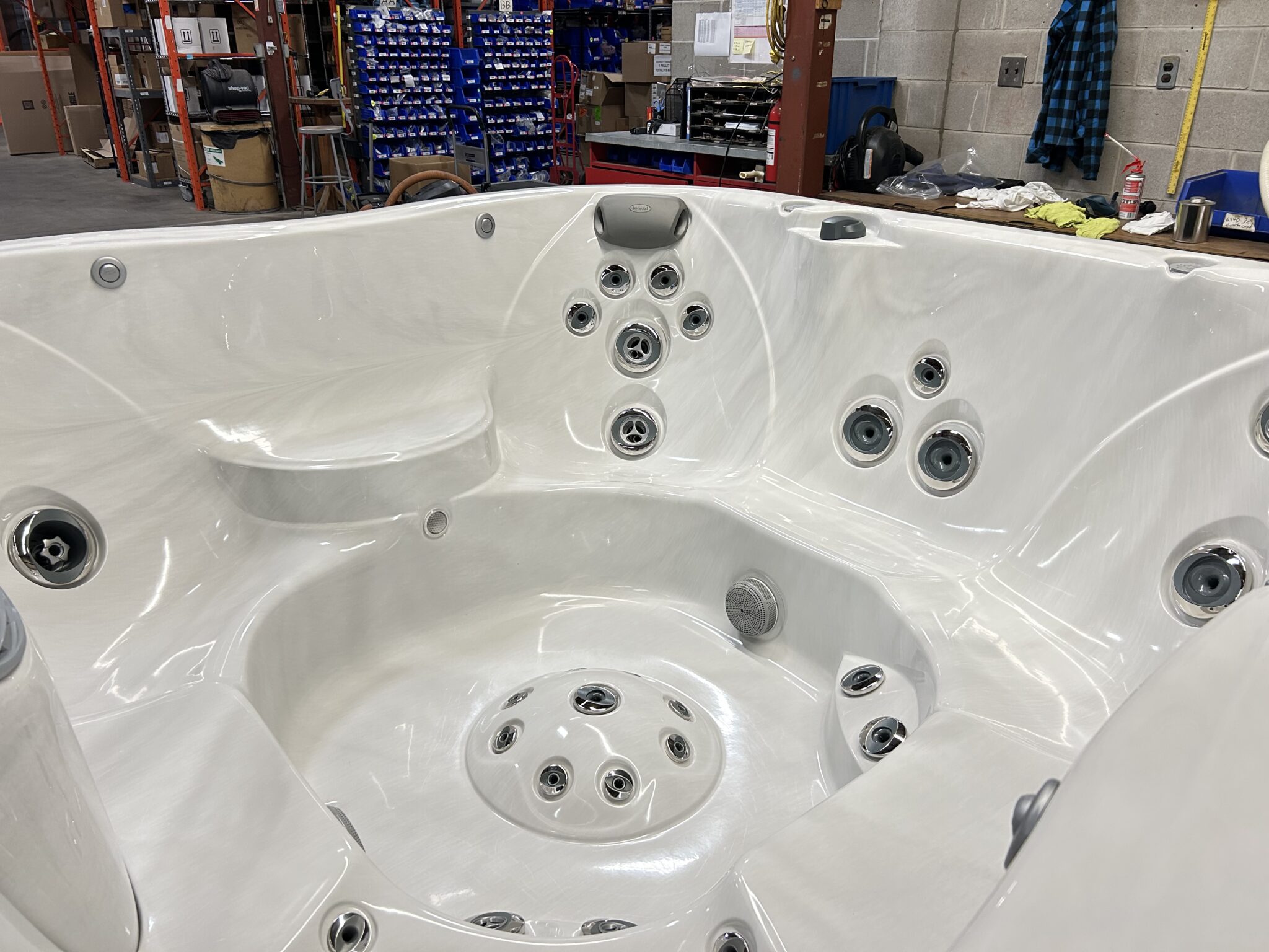 Jacuzzi® J-385™ - UJ100923473 - Image 6