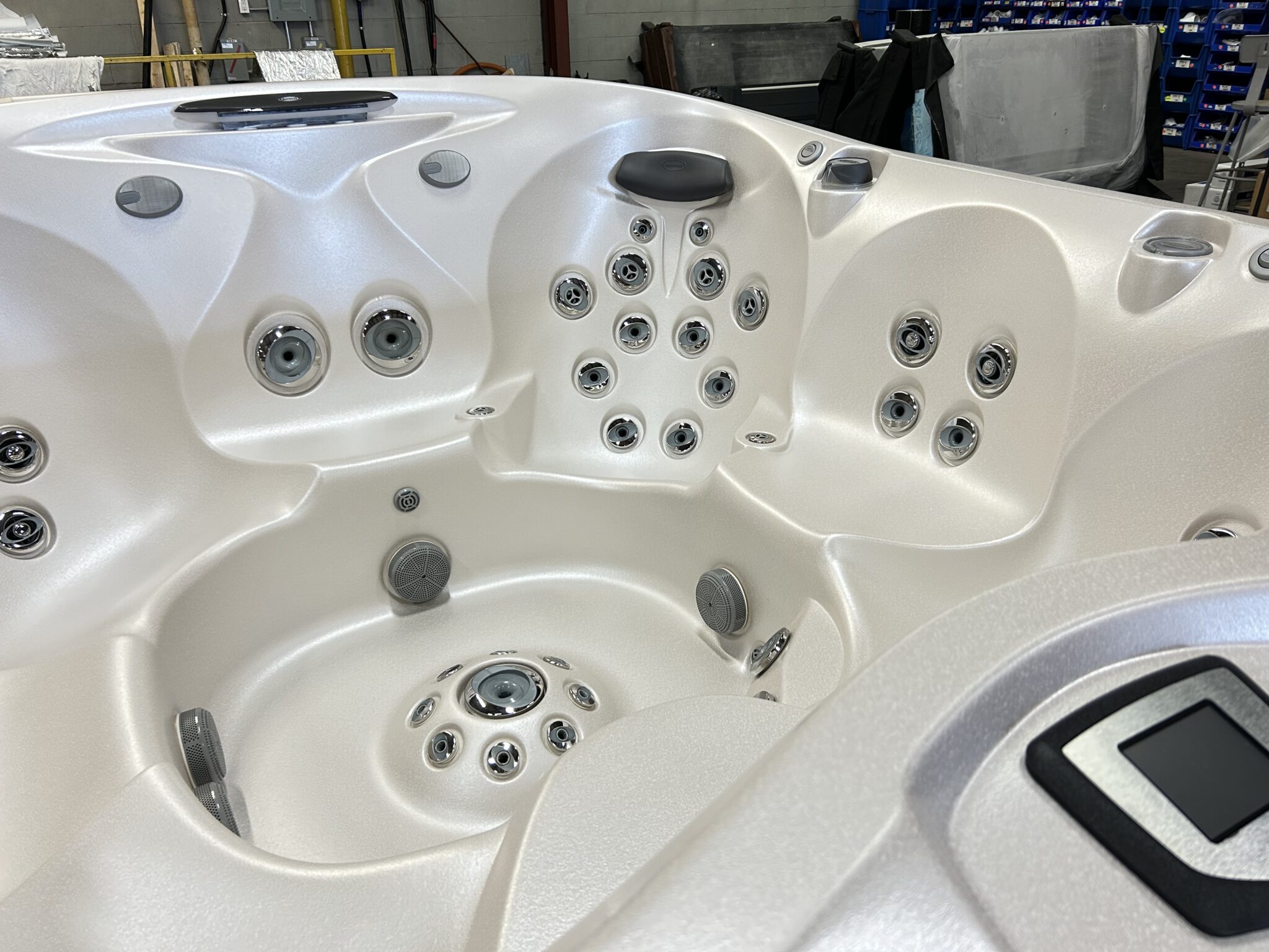 Jacuzzi® J-485™ - UJ100927043 - Image 6
