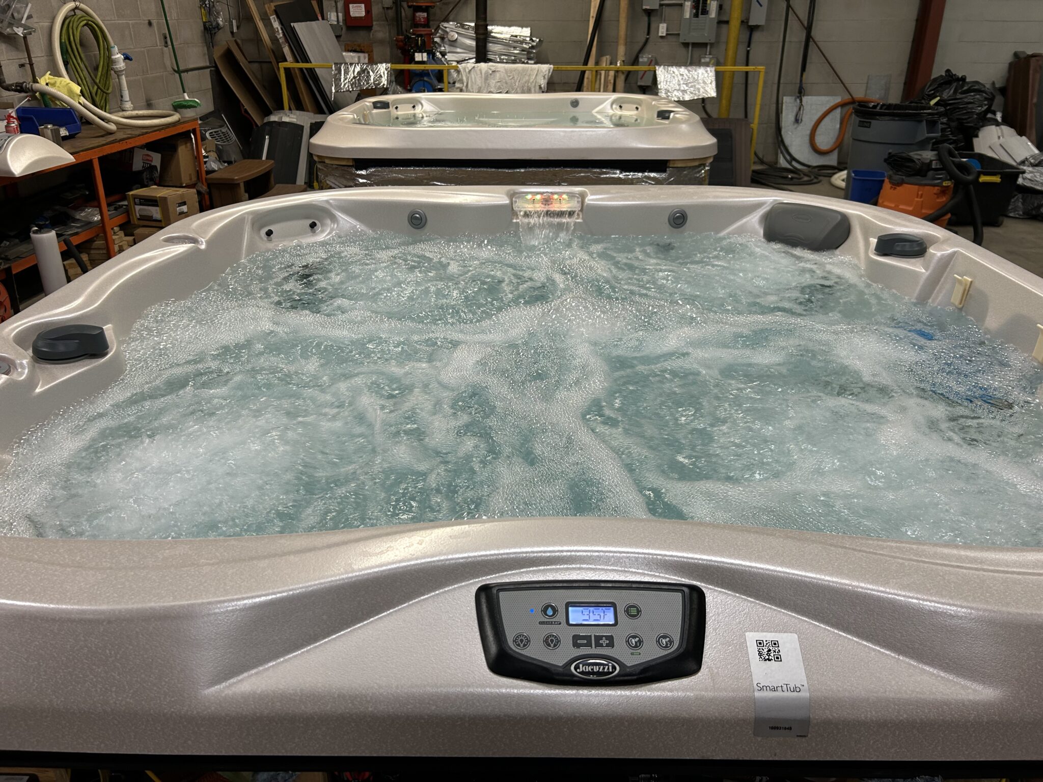 Jacuzzi® J-345™ - UJ100931645 - Image 4