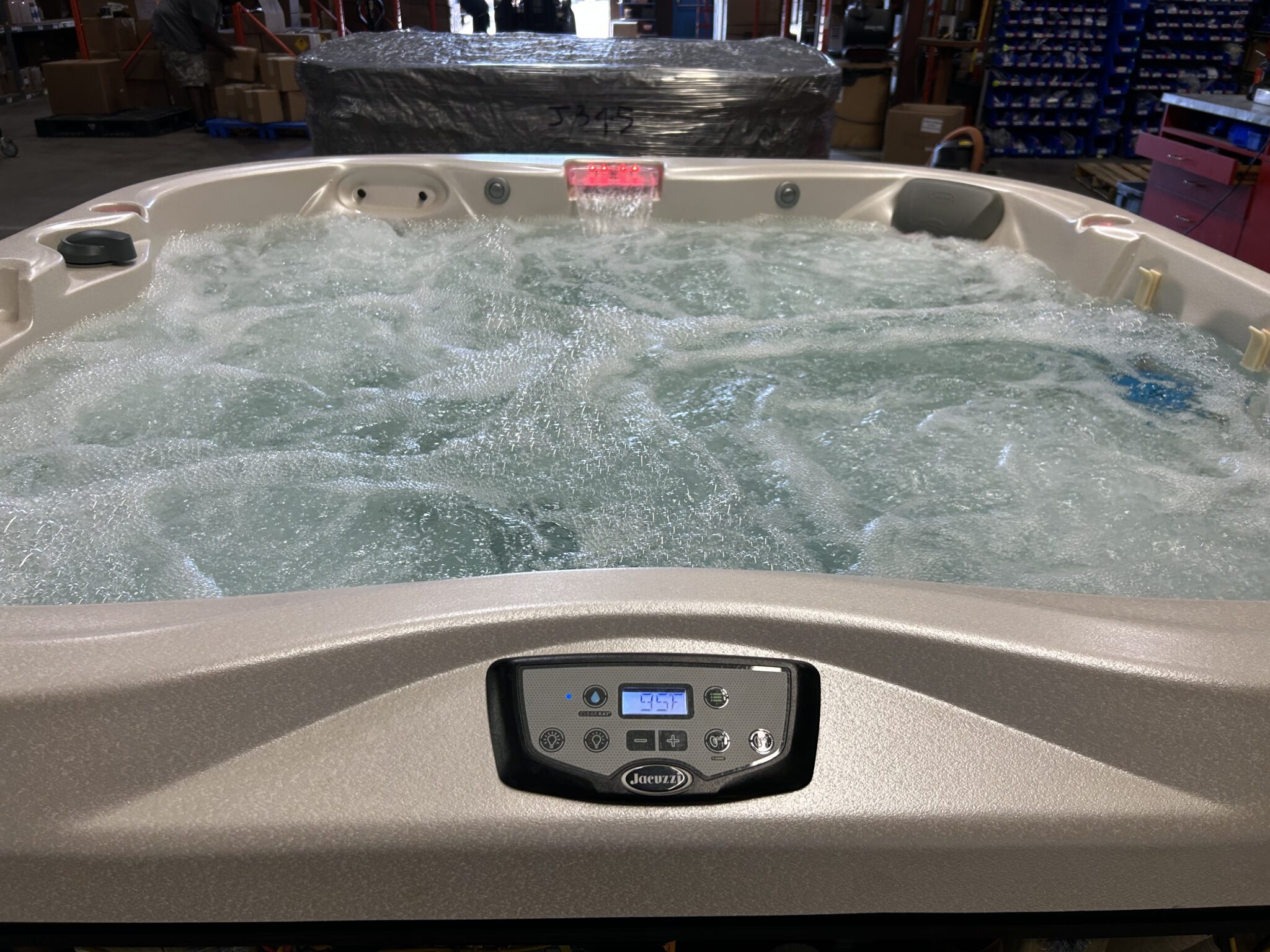 Jacuzzi® J-335™ - UJ100927012 - Image 4