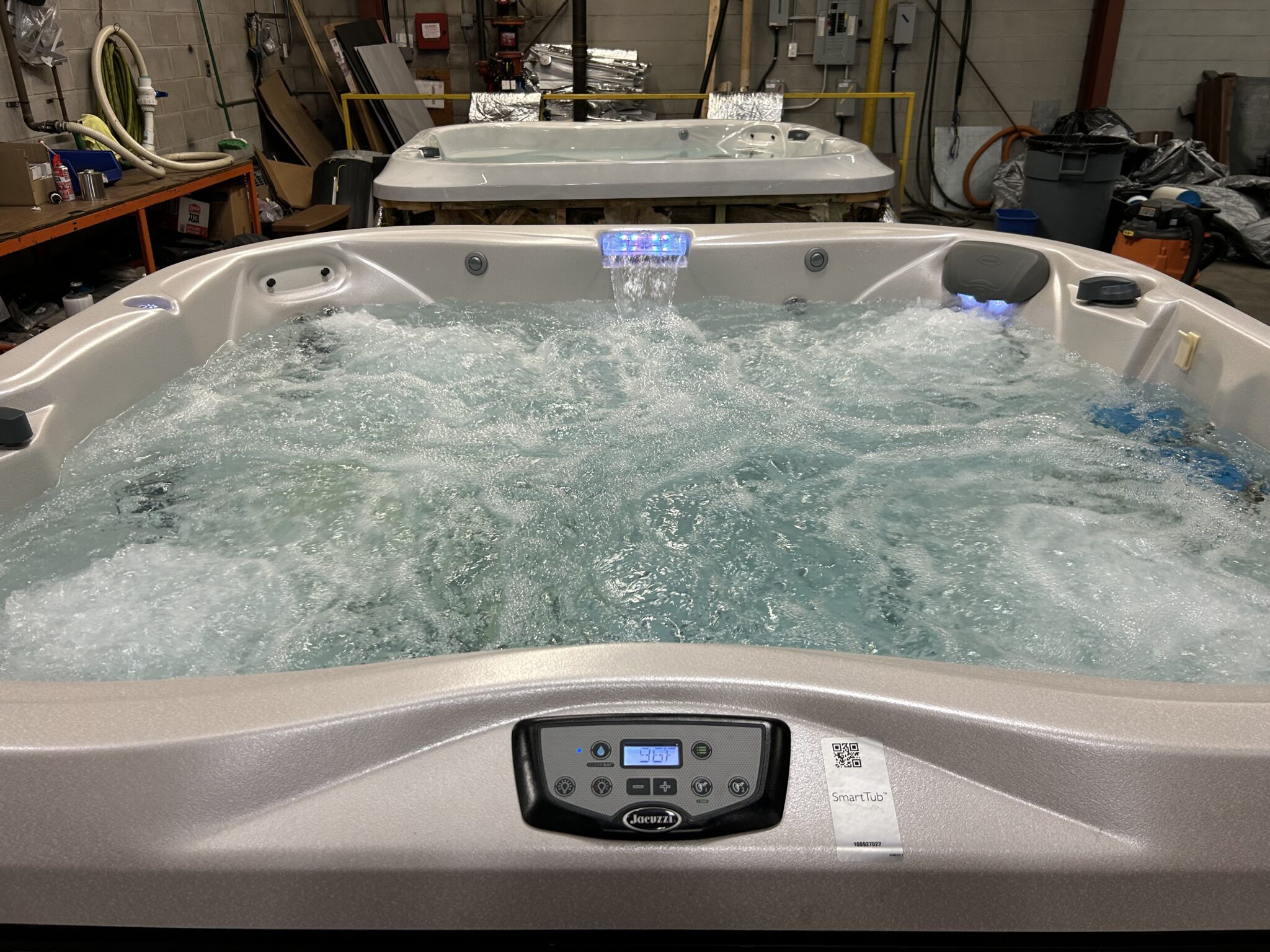 Jacuzzi® J-365™ - UJ100927027 - Image 5