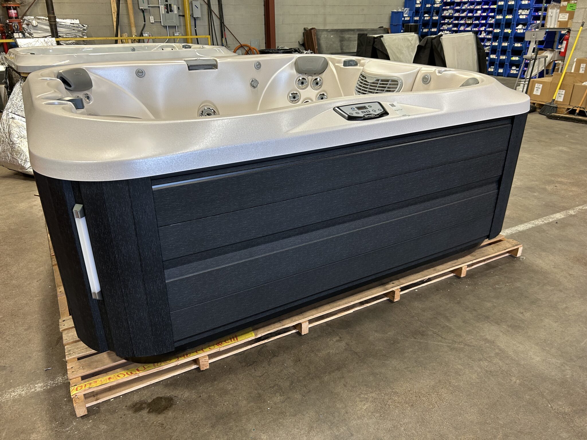 Jacuzzi® J-365™ - UJ100927027 - Image 3