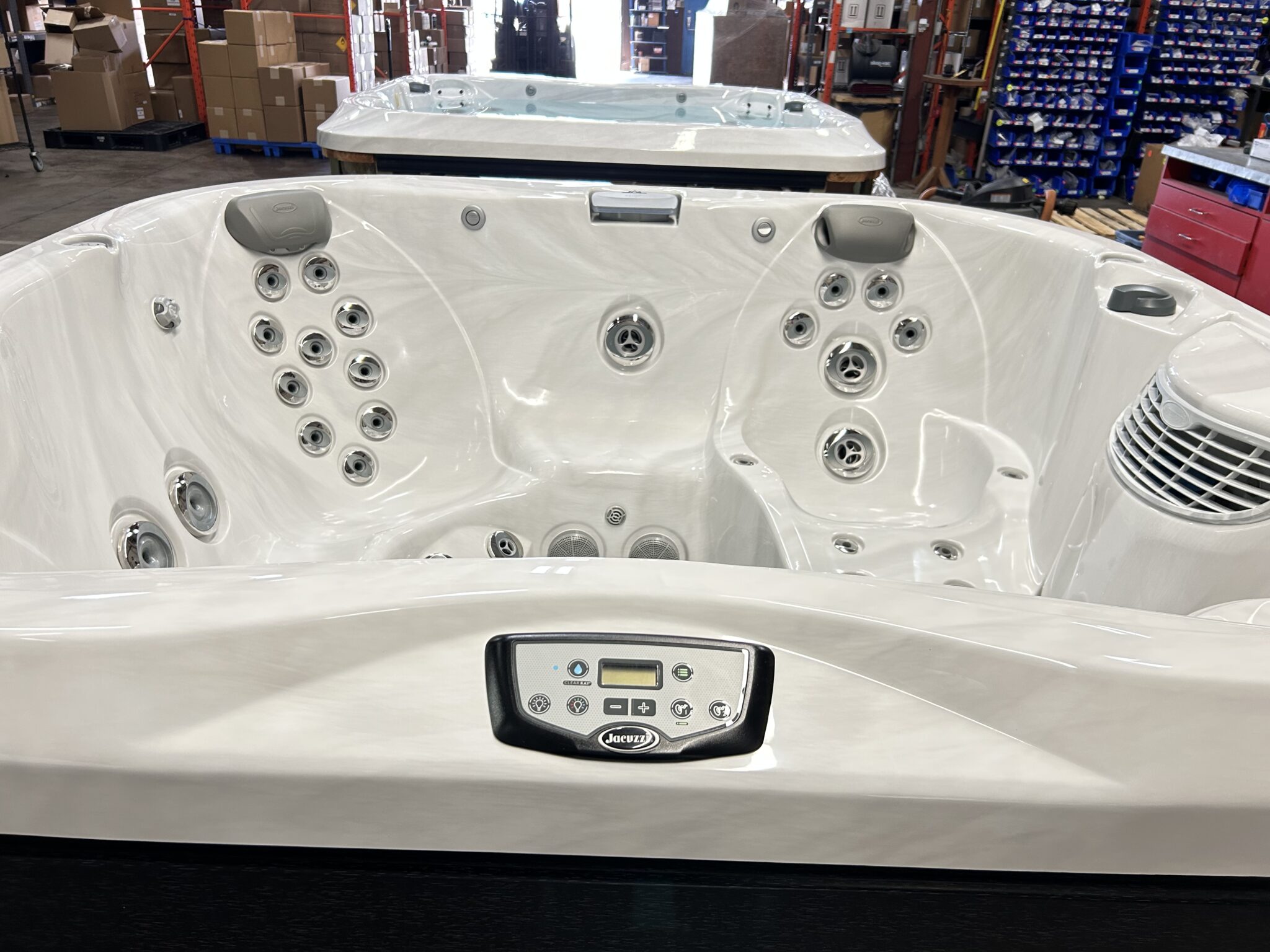 Jacuzzi® J-355™ - UJ100891793 - Image 8