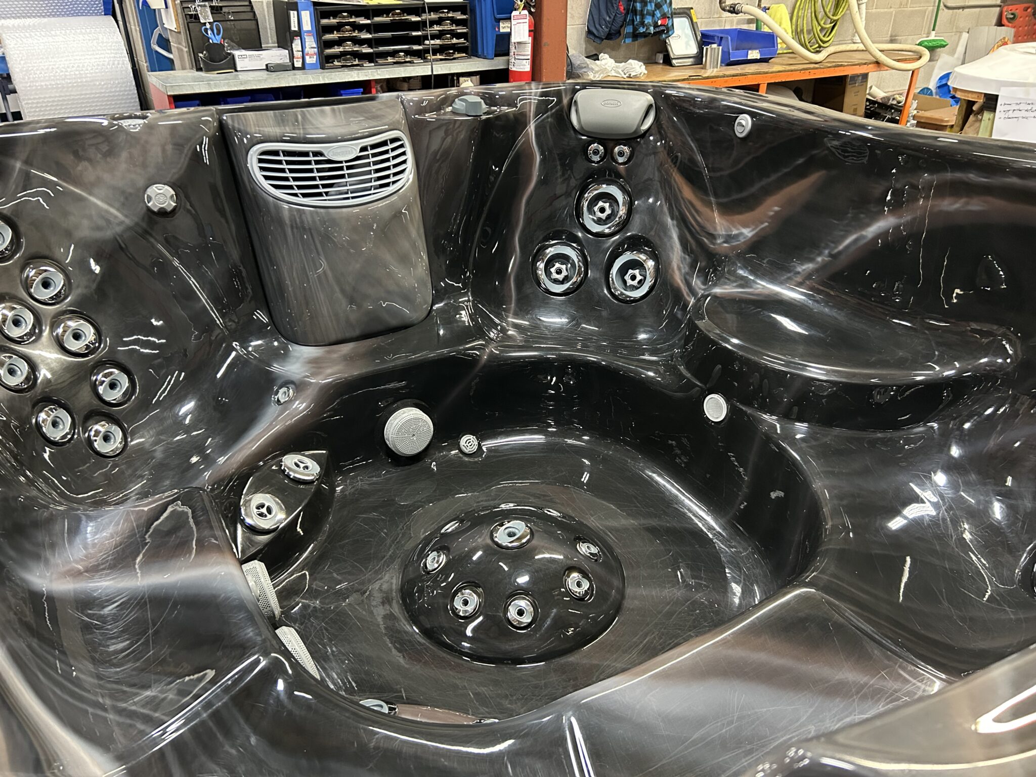 Jacuzzi®J-385 - UJ100925144 - Image 2